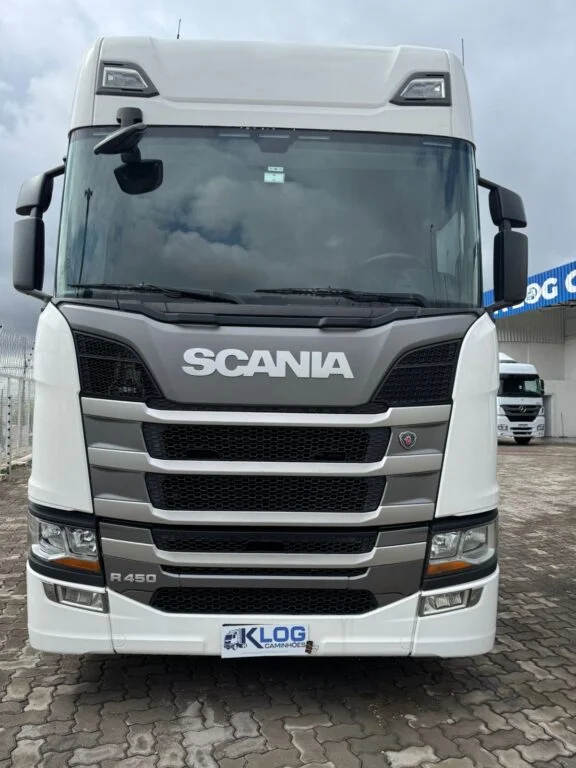Scania R450 NTG 6×2 – Teto alto